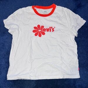 NWOT Levi's Baby Tee